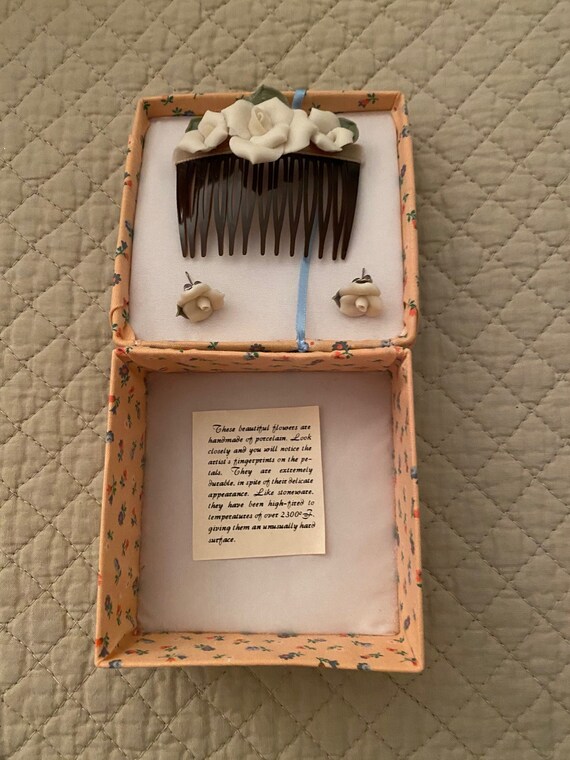 porcelain earrings/hair comb set