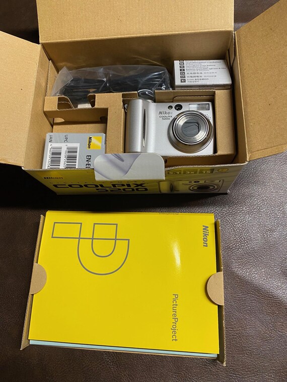 Digital Cameras Nikon Coolpix 5200 Price Digital Camera Nikon E5200 Lens Nikon Coolpix 5200 Nikon Coolpix 5200  Digital Camera [5MP, 3x