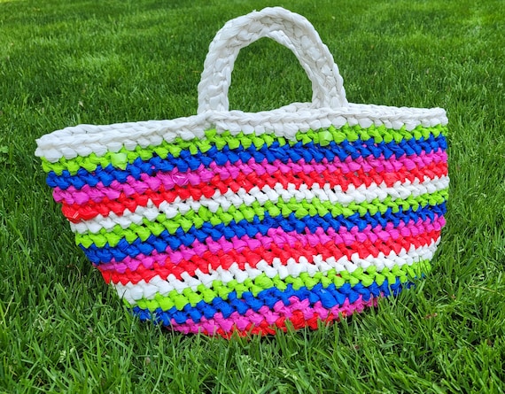 a big plarn bag | Plastic bag crochet, Bags, Recycled plastic bags