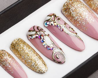 long gold nails with rhinestones｜TikTok Search