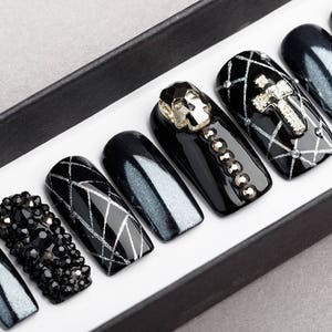 Cross and Skull Press on Nails with Rhinestones • Crucifixion • Fake Nails • False Nails • Glue On Nails
