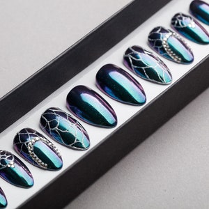 Green Holographic Mirror Press on Nails With Rhinestones Silver Tracery ...