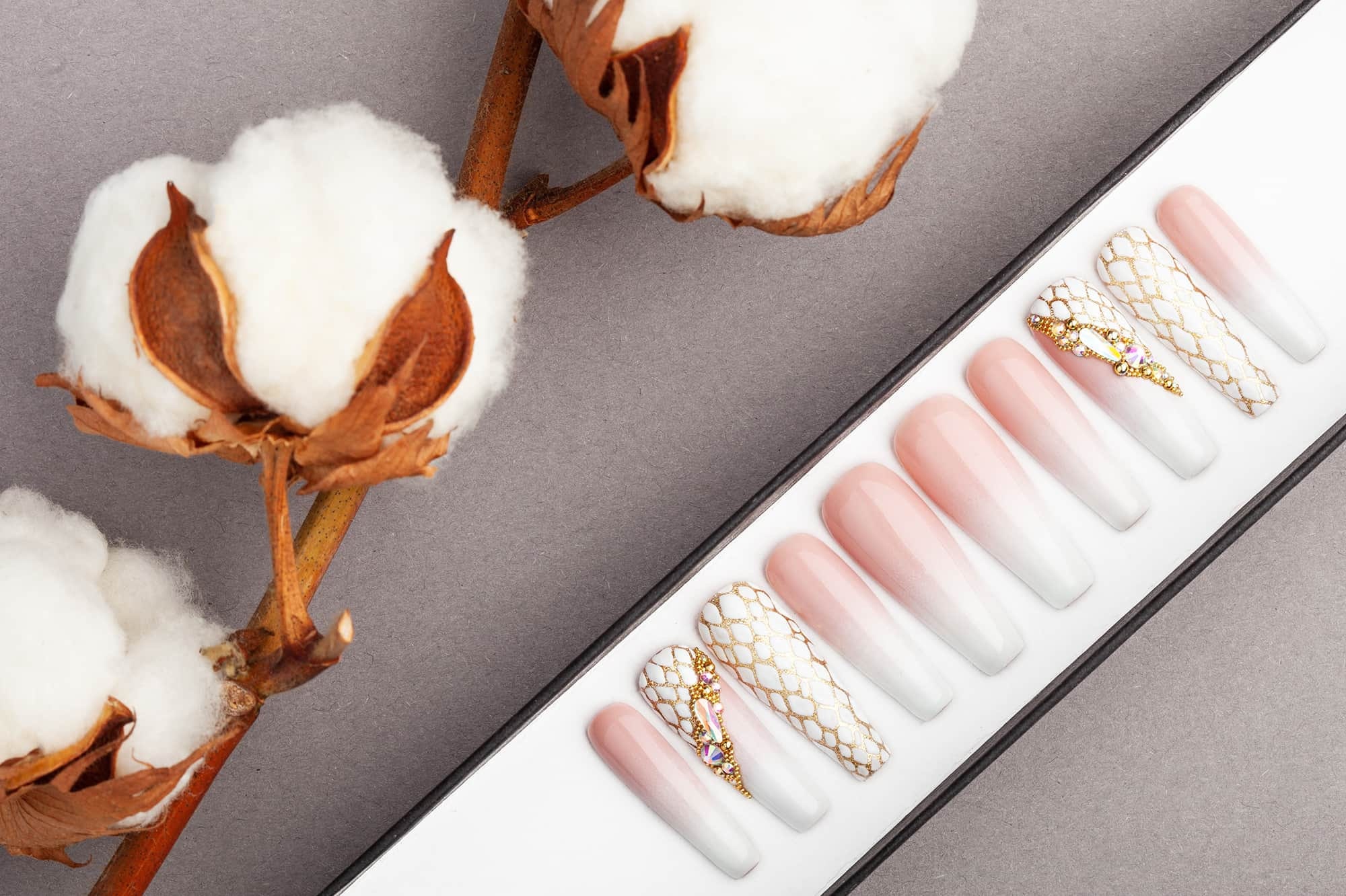 Press-On Nails Swithun 24 Stück Press On Nails,Künstliche Nägel Zu Aufkleben Kurz,acryl Nägel French Nails Künstliche Nägel Aufkleben