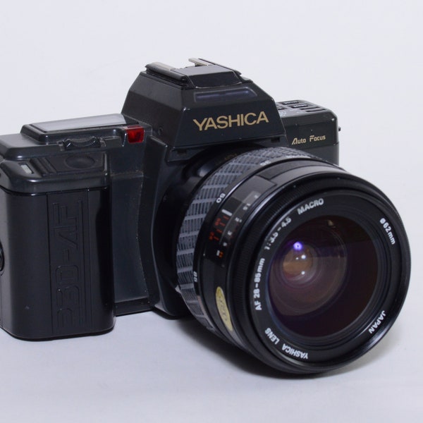 Vintage Yashica 230 AF Kyocera 35mm Film slr Camera w/ Yashica AF 28-85mm f/3.5-4.5 Macro zoom lens