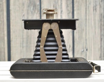 Vintage Kodak 16mm Enlarger 616 roll film camera