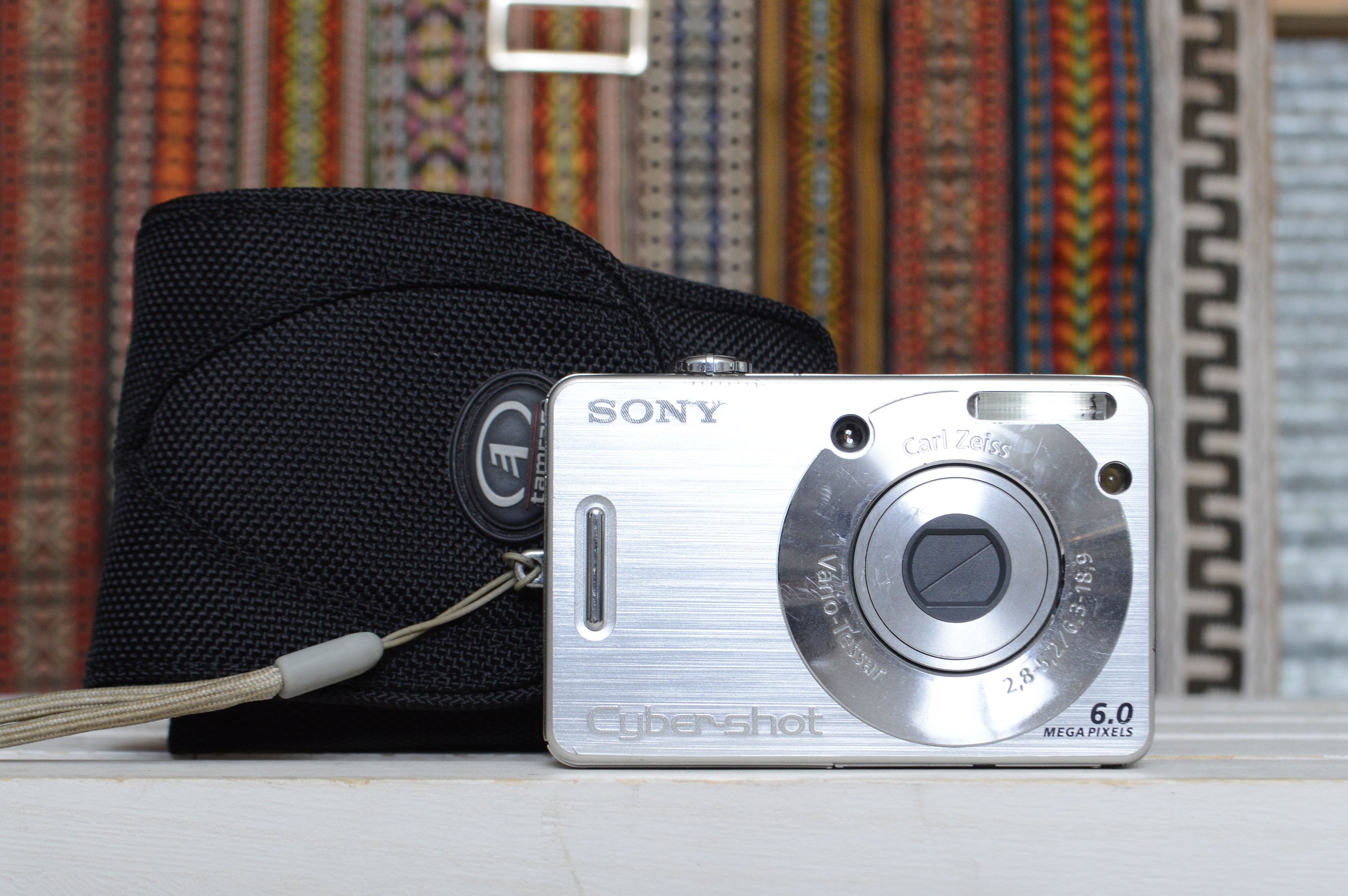 Vintage Sony Cybershot Mpeg Movie VX DSC-W50 6 Mega Pixels Vintage Sony Cybershot Mpeg Movie VX DSC-W50 6 Mega Pixels