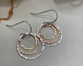 Mixed Metal Gold Copper Silver Circle Earrings, Handmade Hammered Metal Multi Circle Dangle Earrings, Minimalist small earrings for mom