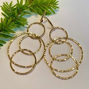 Large 14K Gold Fill Interlocking Circle Earrings, Leverback Earrings, Artisan Handmade Earrings, Gold filled Hoops, Hammered Gold Earrings
