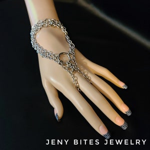 Chain Hand Jewelry Bracelet and Ring... Slave Bracelet