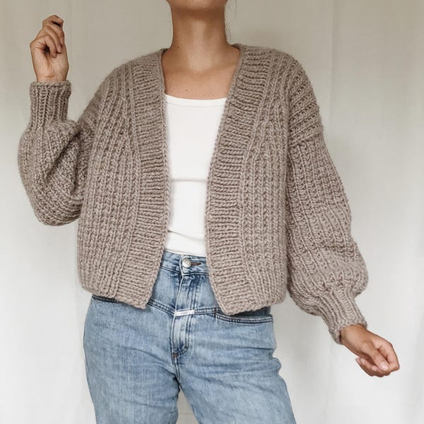 Super Chunky Cardigan Knitting Pattern PDF | Easy Beginner Cardigan | Quick Knit | Boxy Cropped Cardigan Pattern | Super Bulky Knit Pattern