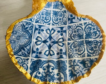 Decoupage Shell Blue Tile Trinket Dish