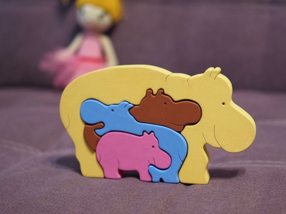 Wooden puzzle hippo family, wood animal figure Montessori material, wood animal puzzle, Waldorf toy, hippopotamus family, for baby / toddler