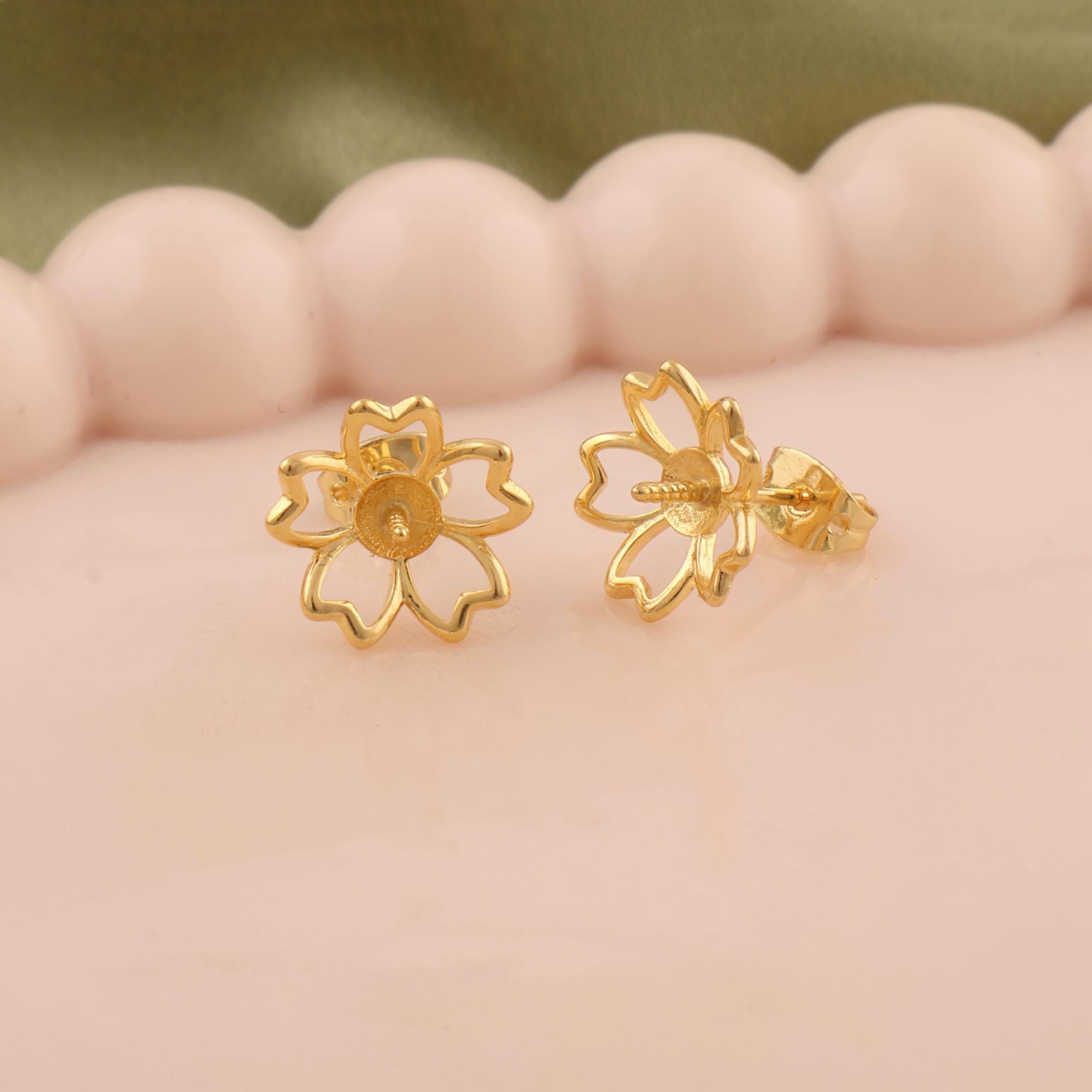 Gold Plated Brass Flower Stud Earring Open Petal Floral Studs Customized Lightweight