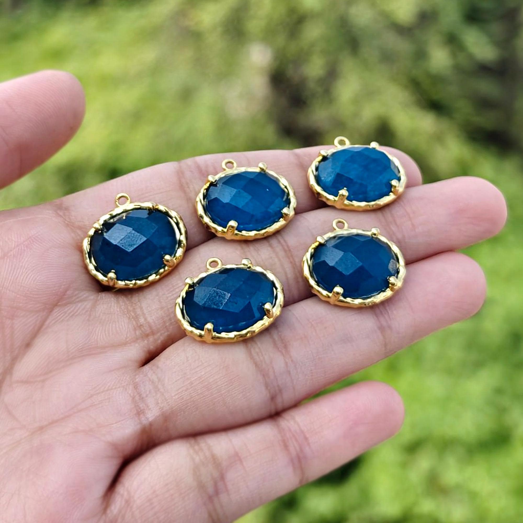 Apatite Jade Oval Cut Gemstone Charms Connectors Texture Gold Plated Prong Set