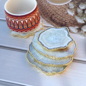 Natural White Agate Slice Coaster | Gold Electroplated Coaster For Christmas Gift | Home Décor Coffee Table Ware | Crystal Coaster Slice