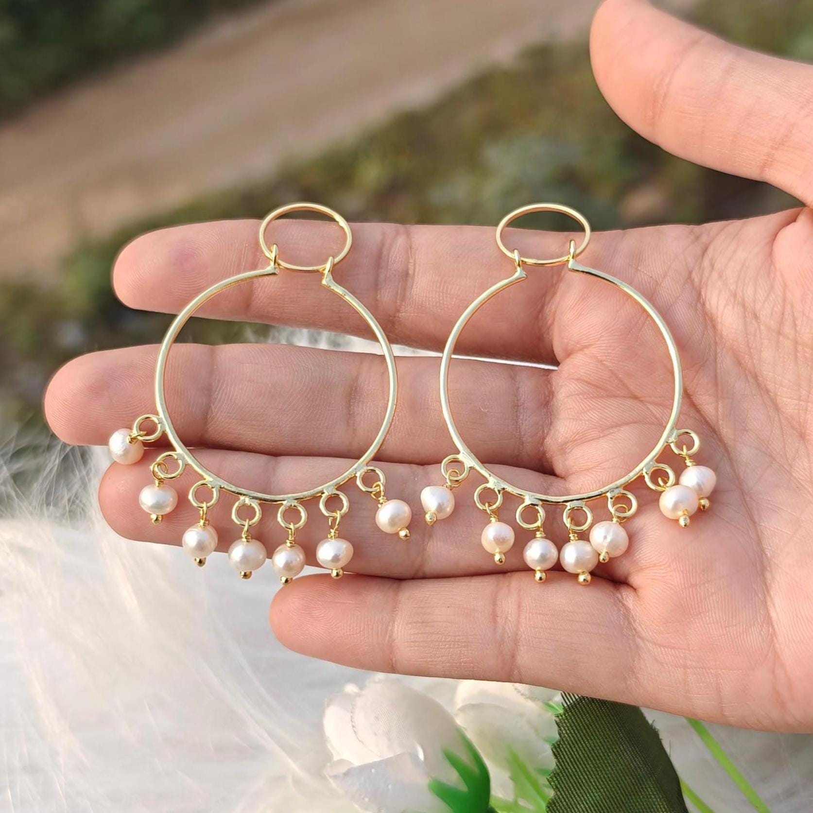 Natural Freshwater Pearl Round Beads Earring, Gold Plated Pearl Beaded