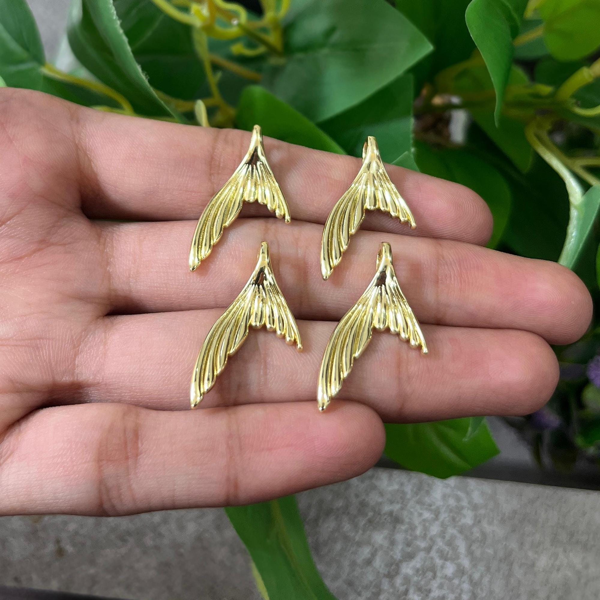 18k Gold Plated Mermaid Tail Pendant Charm, Tail Bracelet Jewelry Connector (1 Piece)