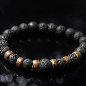 Schwarz Lavastein Armband Männer mit Holz  Elastisches Perlenarmband Herren Damen Besonderes Geschenk Freund Vulkangestein Schmuck Sommer