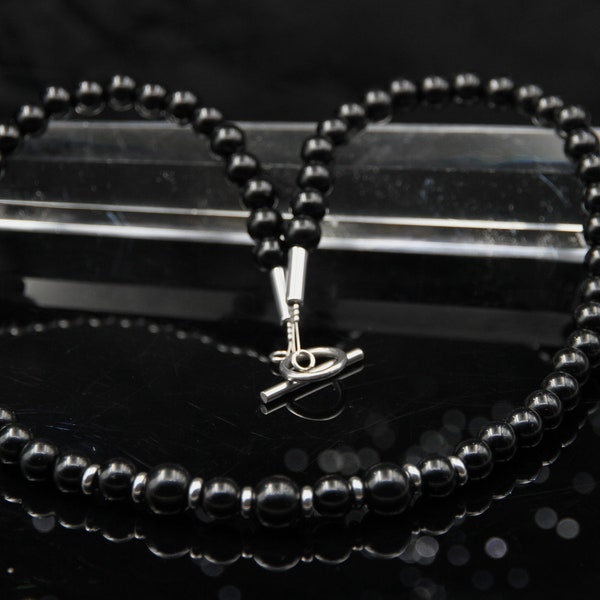 Elegante Schwarze Perlenkette Männer Onyx mit Stahl Spacer - Zeitlose Eleganz für Herren oder Damen