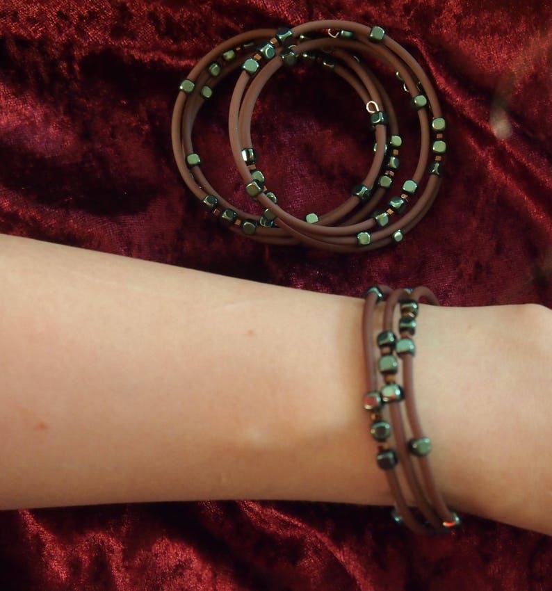 Green hematite women/'s bracelet cube vegan wrap bracelet double brown memory wire bracelet handmade wire bracelet yoga stack bracelet boho