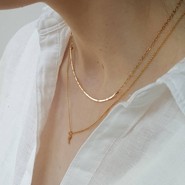Gold Curve Bar Necklace - Gold Bar Necklace - Delicate Hammered Gold Collar Layering Necklace - Dainty Minimalist Gold Choker