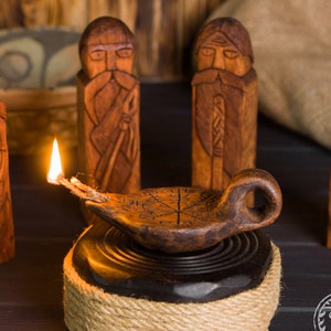 Viking oil lamp, vegvisir, wayfinder, pottery lamp, ceramic, viking style, design, home decor, interior, nordic altar, norse, light lighting