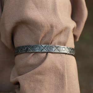 Forged Arm Ring, Bracelet, Medieval torc, Iron Bangle, Ancient Jewelry, Viking Oath Ring, LARP, Reenactment, Bangle Ethnic, Middle Age