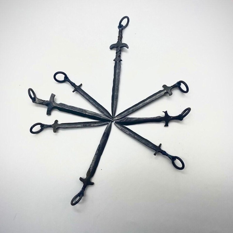Handgeschmiedeter Schwert-Anhänger, Mittelalterliches Schwert-Amulett Bild 6