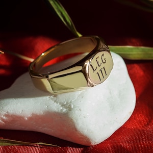 Replica of Ancient Rome ring, signet ring with Legio III Legionary inscription, for reenactment, artifact in Roman design for living history