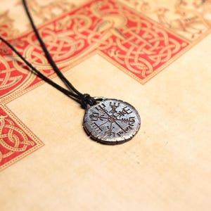 Sterling Silver Vegvisir Pendant, Wayfinder Viking Compass Necklace