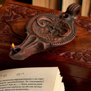 Handmade Roman Style Oil Lamp, Zeus-Ammon Decor