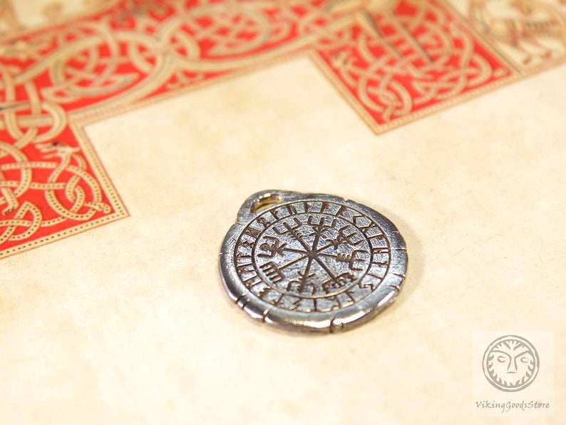 Reenactment Norse Pendant Solid Rune Jewelry Rustic Viking Compass Vegvisir Necklace LARP SCA Asatru Nordic Pagan Jewelry Viking
