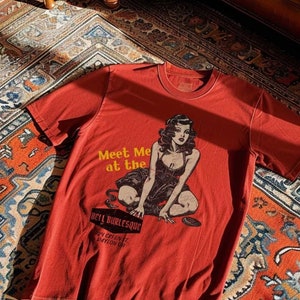 Vintage 90s Burlesque Pin Up Shirt, Retro Pinup Shirt, Pin up Girl Style, 1950s Retro Shirt