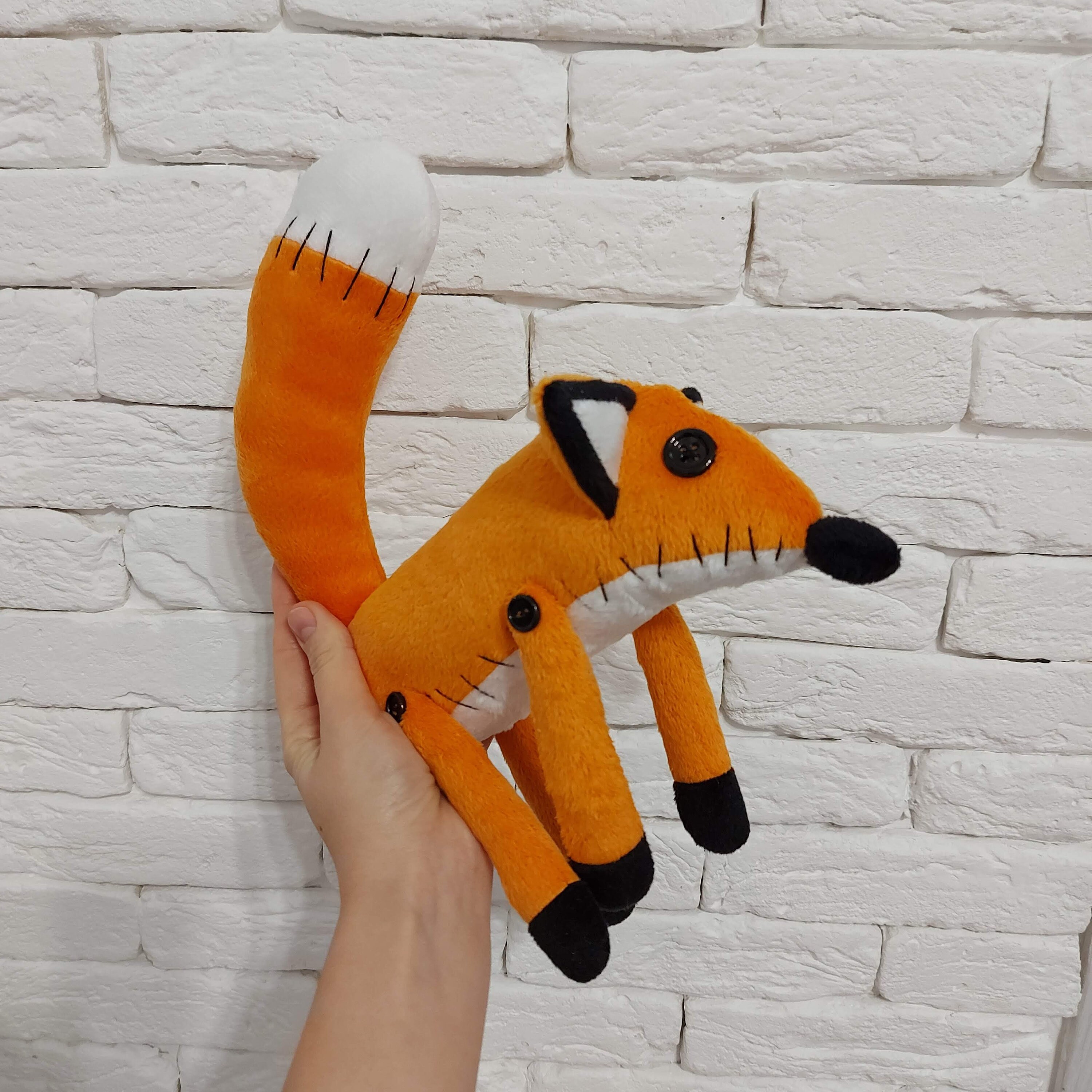 キツネ、ぬいぐるみのキツネ、小さなキツネ、ぬいぐるみ、手作りの