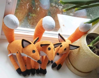 キツネ、ぬいぐるみのキツネ、小さなキツネ、ぬいぐるみ、手作りの