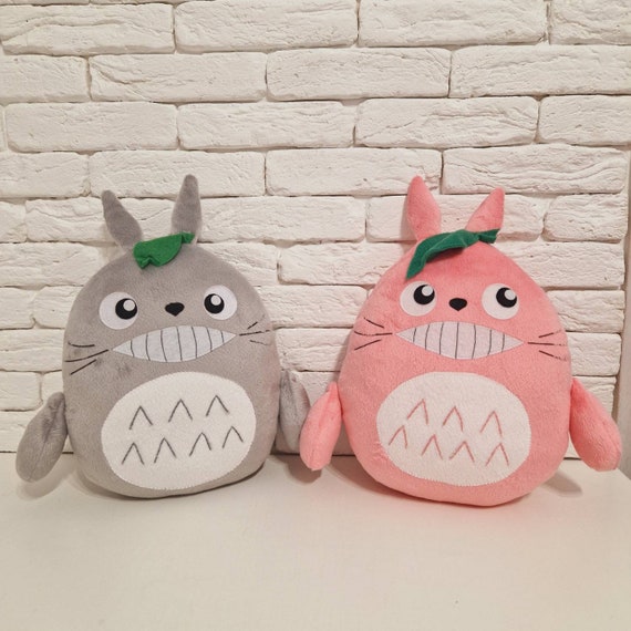 Peluche Kawaii Totoro sous la pluie