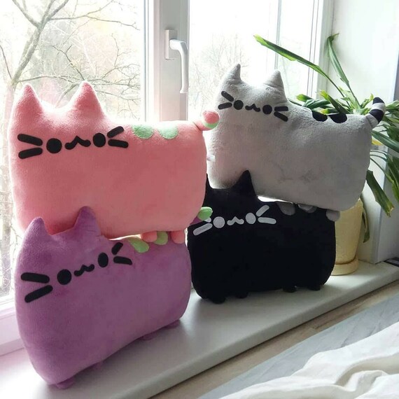 big pusheen pillow