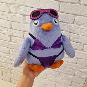 Pigeon en peluche, jouet pigeon, pigeon drôle, jouet artisanal, peluche faite main, artiste ukrainien
