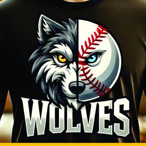 Könnte beinhalten: Ein digitaler Download eines Grafikdesigns mit einem Wolfskopf, in den auf der rechten Seite ein Baseball eingenäht ist. Die Augen des Wolfes sind gelb und blau. Der Text "WOLVES" befindet sich unter dem Bild.