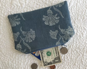 Blue gray linen zipper pouch. Washable coin purse. Handprinted fabric clutch. Handmade in Maine.