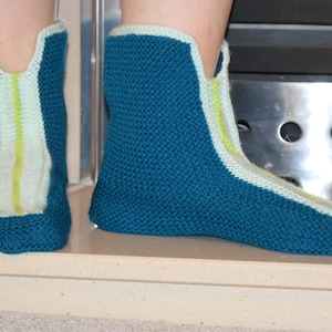 Hand Knitted Acrylic Yarn Slipper Socks: Women&#39;s Winter Home Boots