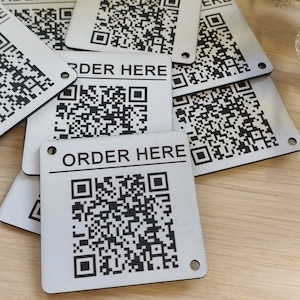 Codice QR quadrato da 50 mm inciso al laser, etichette con codice QR personalizzate con fori, tavolo, etichette, armadietto, ristoranti, club
