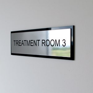Wall Sign, 25 cm x 7 cm, Office door name plaque, Custom Engraved Sign, Personalised Wall Name Plate, Door wall Plate, Executive Name Plate