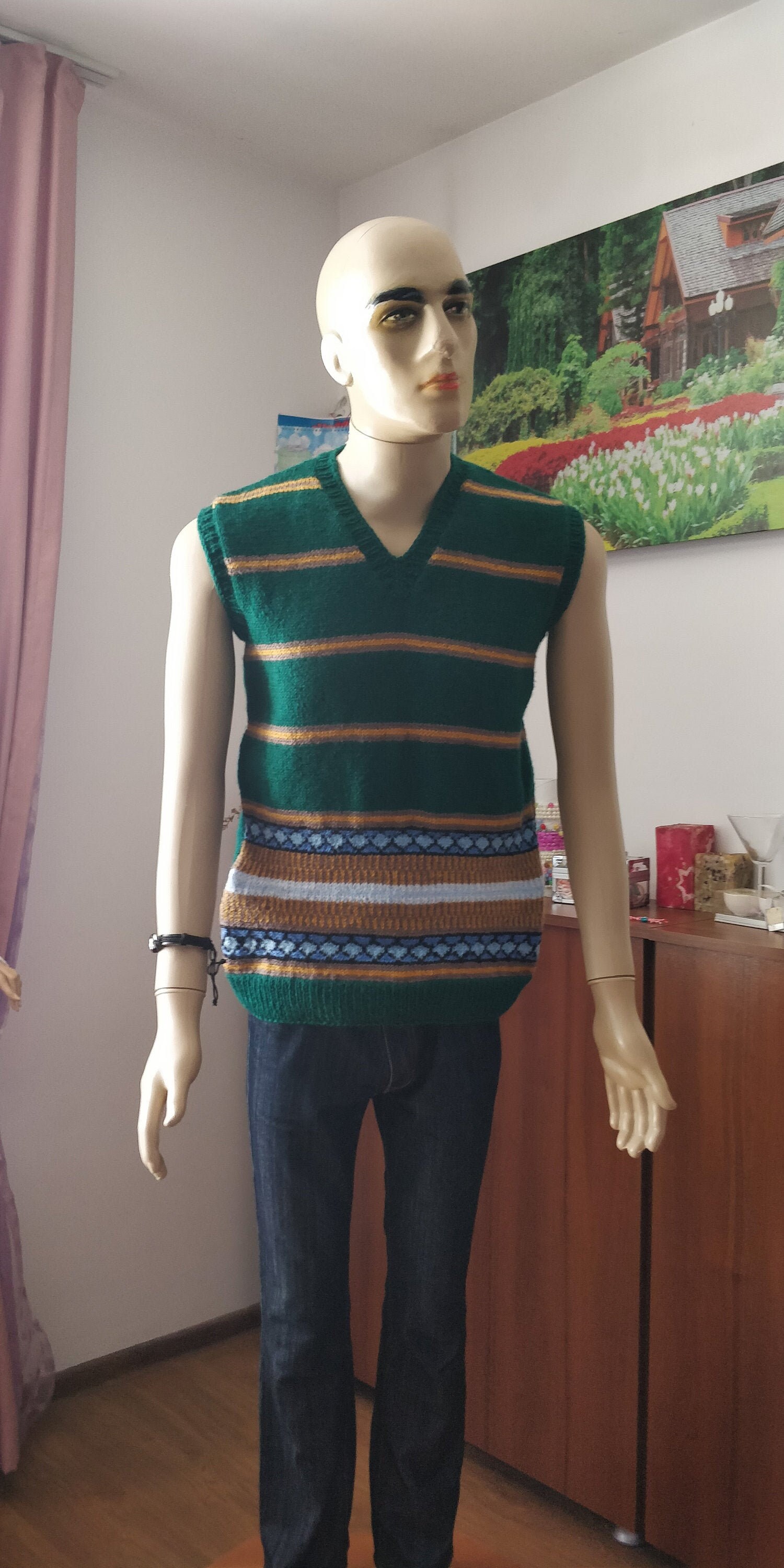 Image of Hand Knitting Men's Sleeveless Pullover, V-Neck Sweater Vest, Knitted Slipover, Tank Top, Sweater Vest, Gift