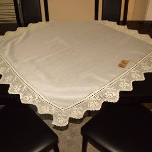 Vintage Crochet Tablecloth: Beige Lace Edged Cotton, 39.3&quot; Square