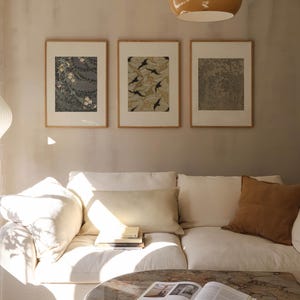 Cuadro de pared Japandi de 3 piezas / Opción de marco / Grabados florales japoneses en madera, póster con estampado de pájaros, dibujo de bosque, decoración neutra, Wabi Sabi imagen 10