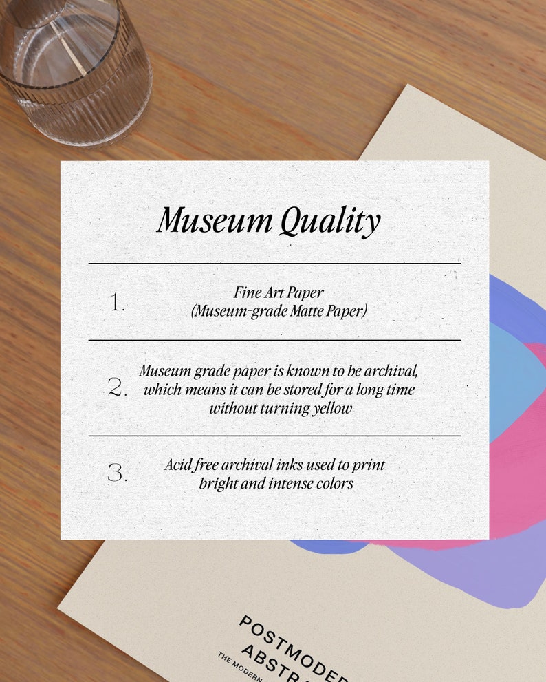 Peut inclure: Gros plan sur une description textuelle mettant en avant la qualit&eacute; mus&eacute;e du papier d'art. Le texte indique : "Qualit&eacute; mus&eacute;e", "Papier d'art (Papier mat de qualit&eacute; mus&eacute;e)", "Le papier de qualit&eacute; mus&eacute;e est connu pour &ecirc;tre archivistique, ce qui signifie qu'il peut &ecirc;tre stock&eacute; pendant longtemps sans jaunir", et "Encres d'archives sans acide utilis&eacute;es pour imprimer des couleurs vives et intenses".