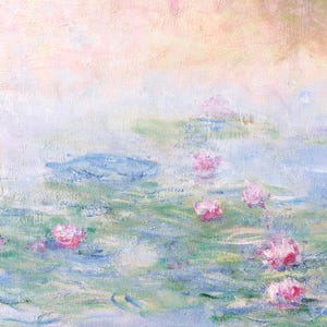 Puede incluir: Una pintura al &oacute;leo sobre lienzo que muestra la superficie de un estanque con nen&uacute;fares rosas y hojas verdes dispersas. El agua est&aacute; representada en tonos suaves de azul, turquesa y blanco, con un cielo de tono melocot&oacute;n reflejado en la parte superior.