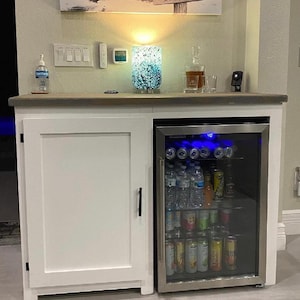 Farmhouse 1 door hinge mini fridge cabinet / Mini fridge cabinet on the floor / Coffee bar / Wine fridge cabinet