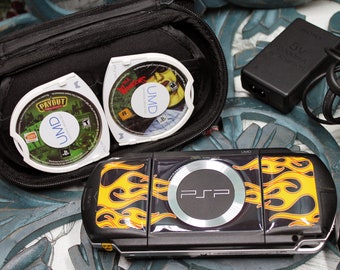 PSP (portable Sony Playstation) System Bundle/2 Games (disc